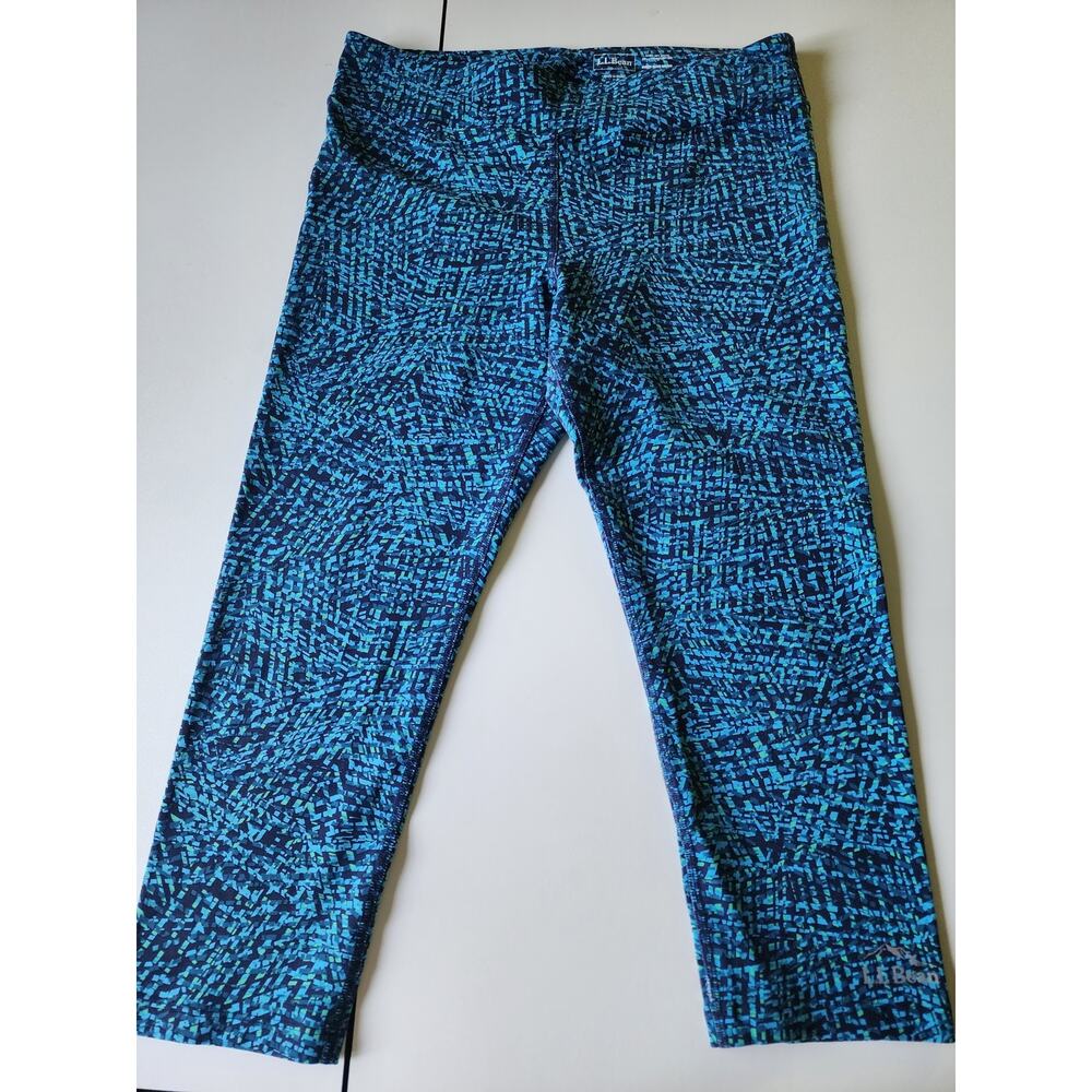 L.L. Bean Performance Capri Womens Medium Blue Geo